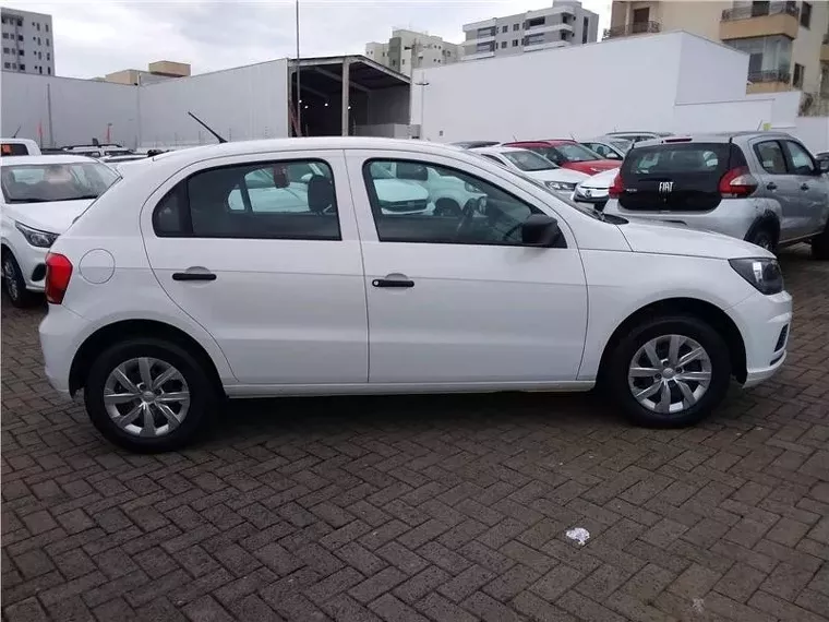 Volkswagen Gol Branco 3