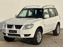 Mitsubishi Pajero TR4