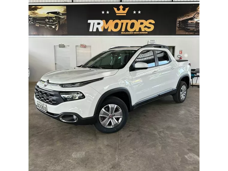 Fiat Toro Branco 6