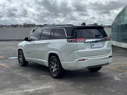 Jeep Commander