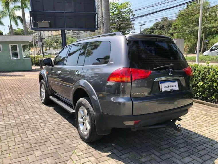 Mitsubishi Pajero Cinza 7