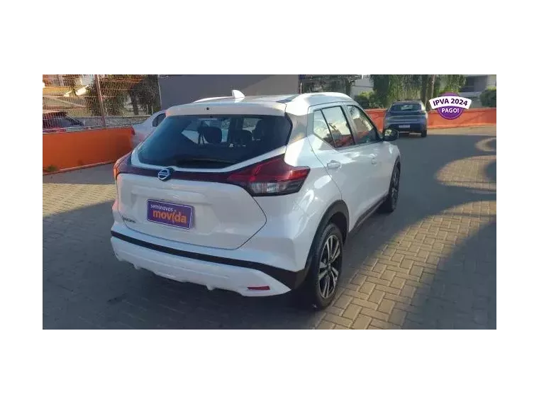 Nissan Kicks Branco 2