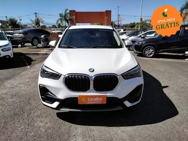 BMW X1 Branco 6