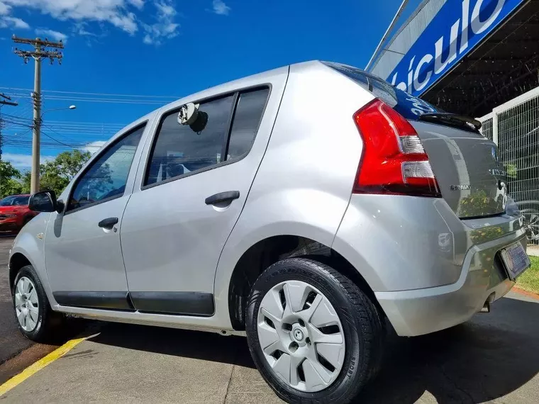 Renault Sandero Prata 8