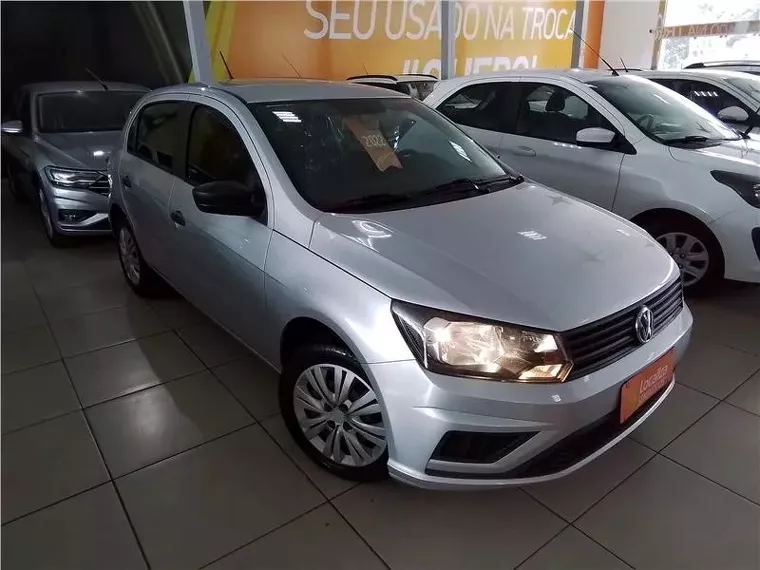 Volkswagen Gol Prata 1