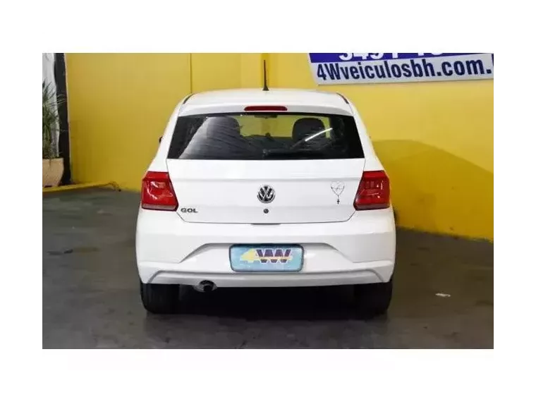 Volkswagen Gol Branco 4