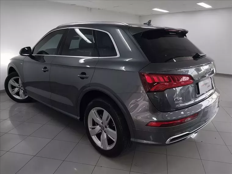 Audi Q5 Cinza 2