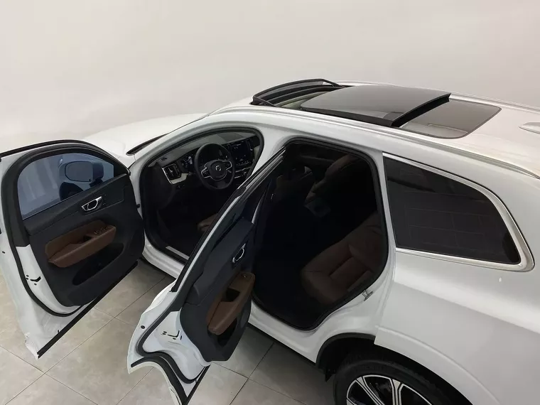 Volvo XC60 Branco 13