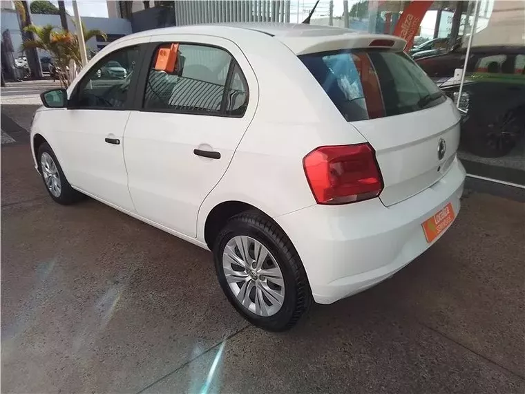 Volkswagen Gol Branco 5