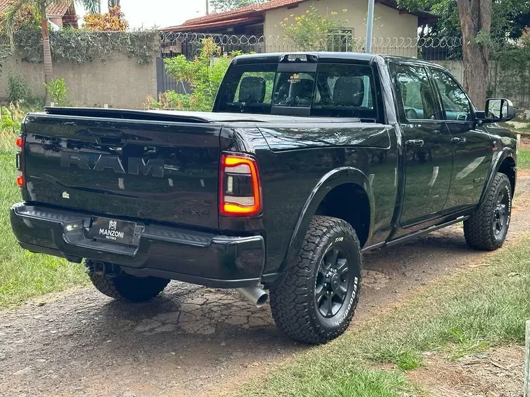 RAM 2500 Preto 8