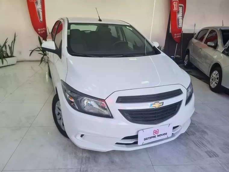 Chevrolet Onix Branco 15