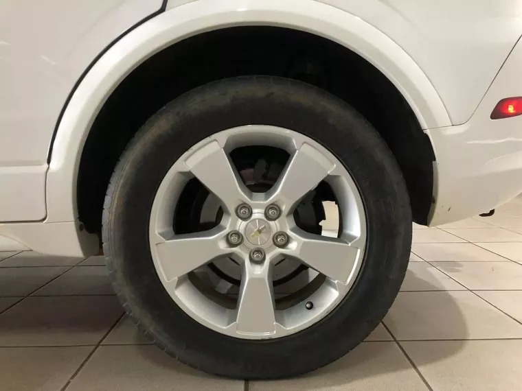 Chevrolet Captiva Branco 3