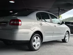 Volkswagen Polo Sedan