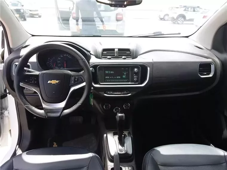 Chevrolet Spin Branco 16