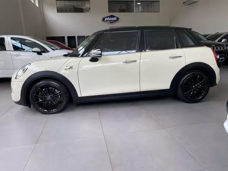 Mini Cooper Branco 1