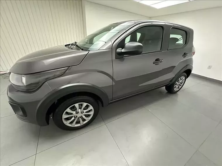 Fiat Mobi Cinza 5