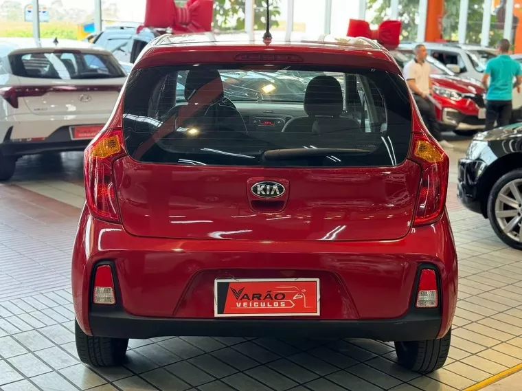 KIA Picanto Vermelho 4