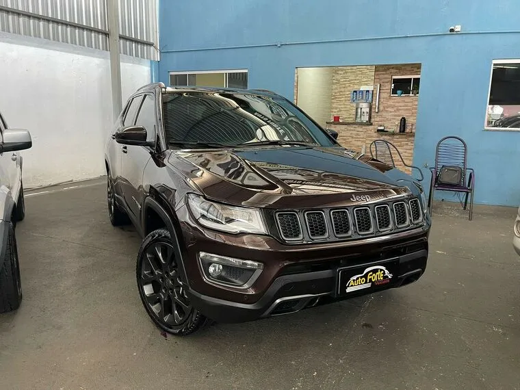 Jeep Compass Marrom 9