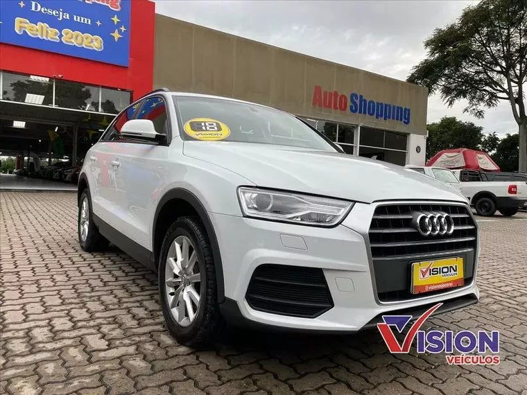 Audi Q3 Branco 11