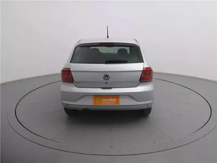 Volkswagen Gol Prata 15