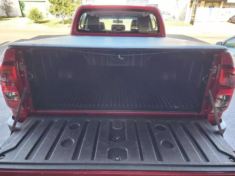 Toyota Hilux Vermelho 3