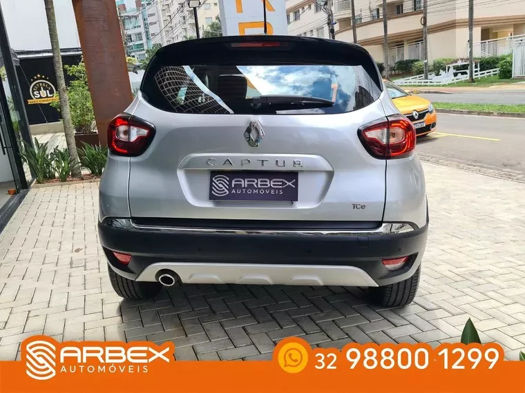 Renault Captur Prata 14