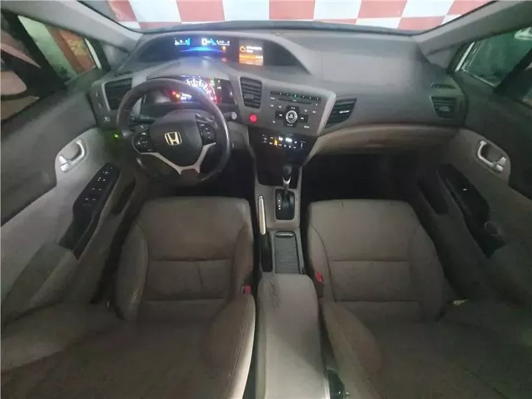 Honda Civic Branco 14