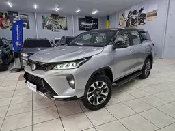 Toyota Hilux SW4