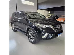 Toyota Hilux SW4