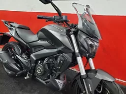 Bajaj Dominar