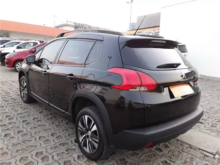 Peugeot 2008 Preto 8