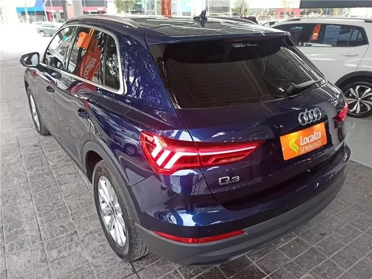 Audi Q3 Azul 13