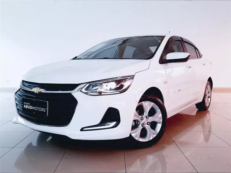 Chevrolet Onix Branco 5