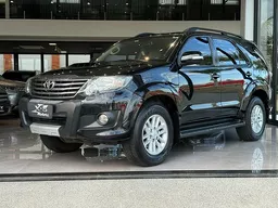 Toyota Hilux SW4