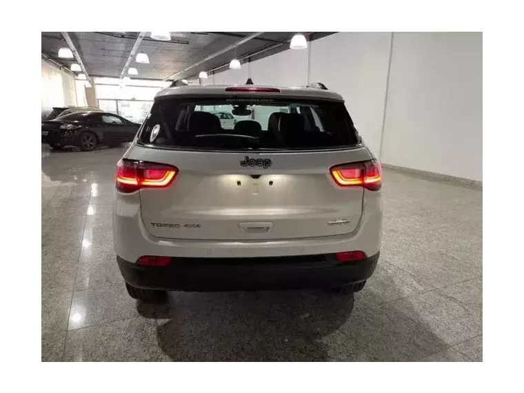 Jeep Compass Branco 7