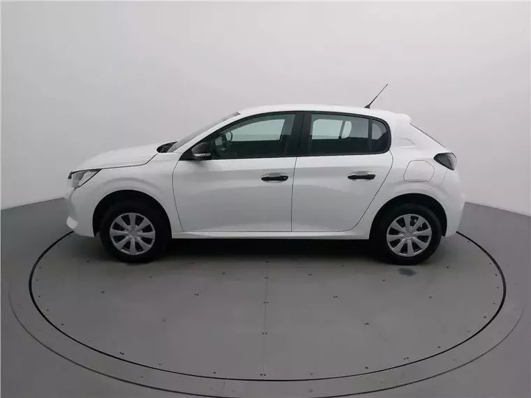 Peugeot 208 Branco 18