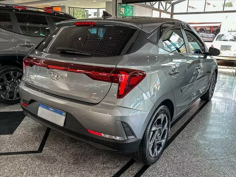 Hyundai HB20 Cinza 4