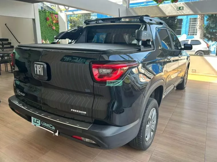 Fiat Toro Preto 4