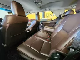 Toyota Hilux SW4