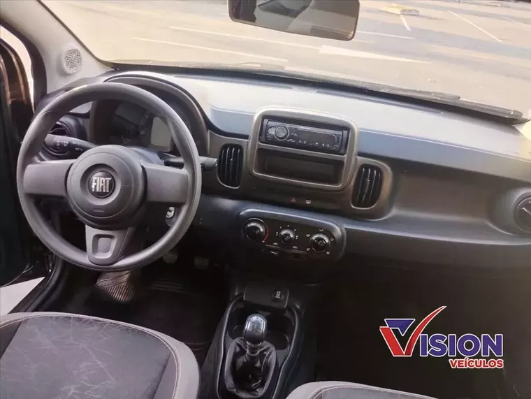 Fiat Mobi Cinza 5