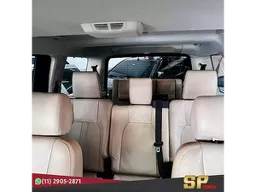Land Rover Discovery 4