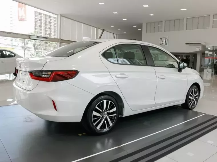 Honda City Branco 17