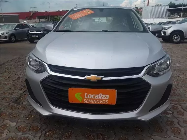 Chevrolet Onix Prata 4