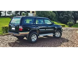 Toyota Hilux SW4
