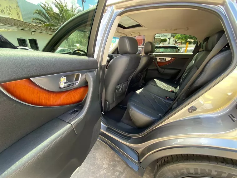 Infiniti FX35 Cinza 6