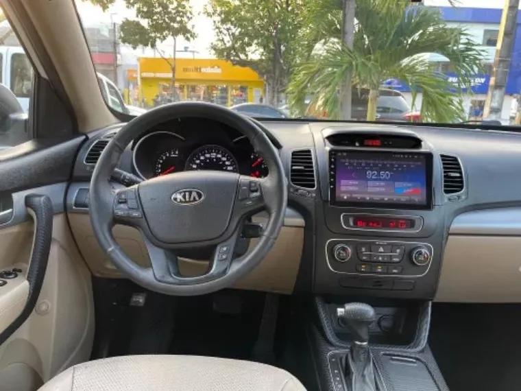 KIA Sorento Branco 10