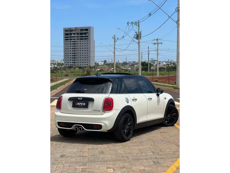 Mini Cooper Branco 3