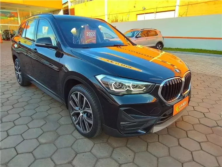 BMW X1 Preto 3