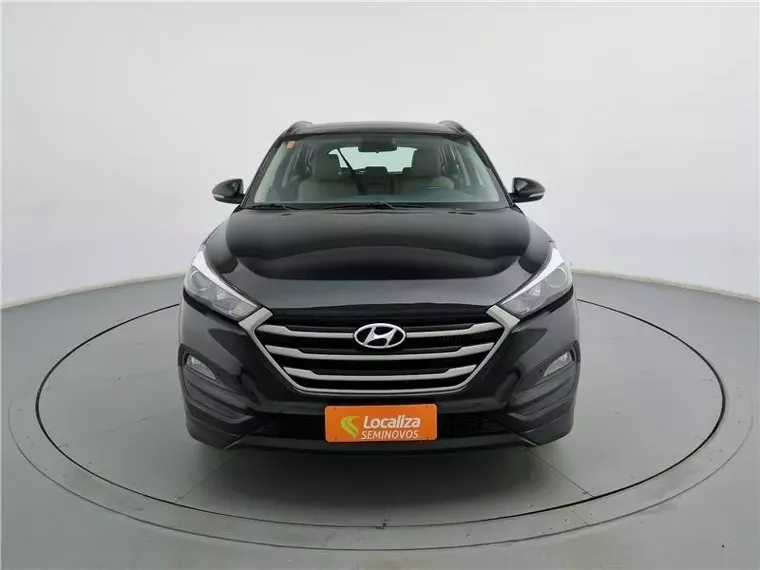 Hyundai Tucson Preto 11