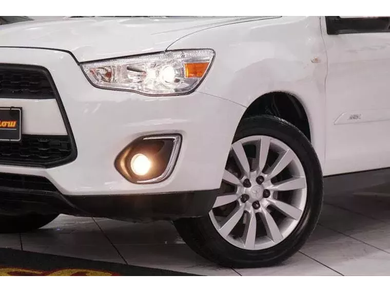 Mitsubishi ASX Branco 11